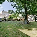 Les Mesanges Кастр